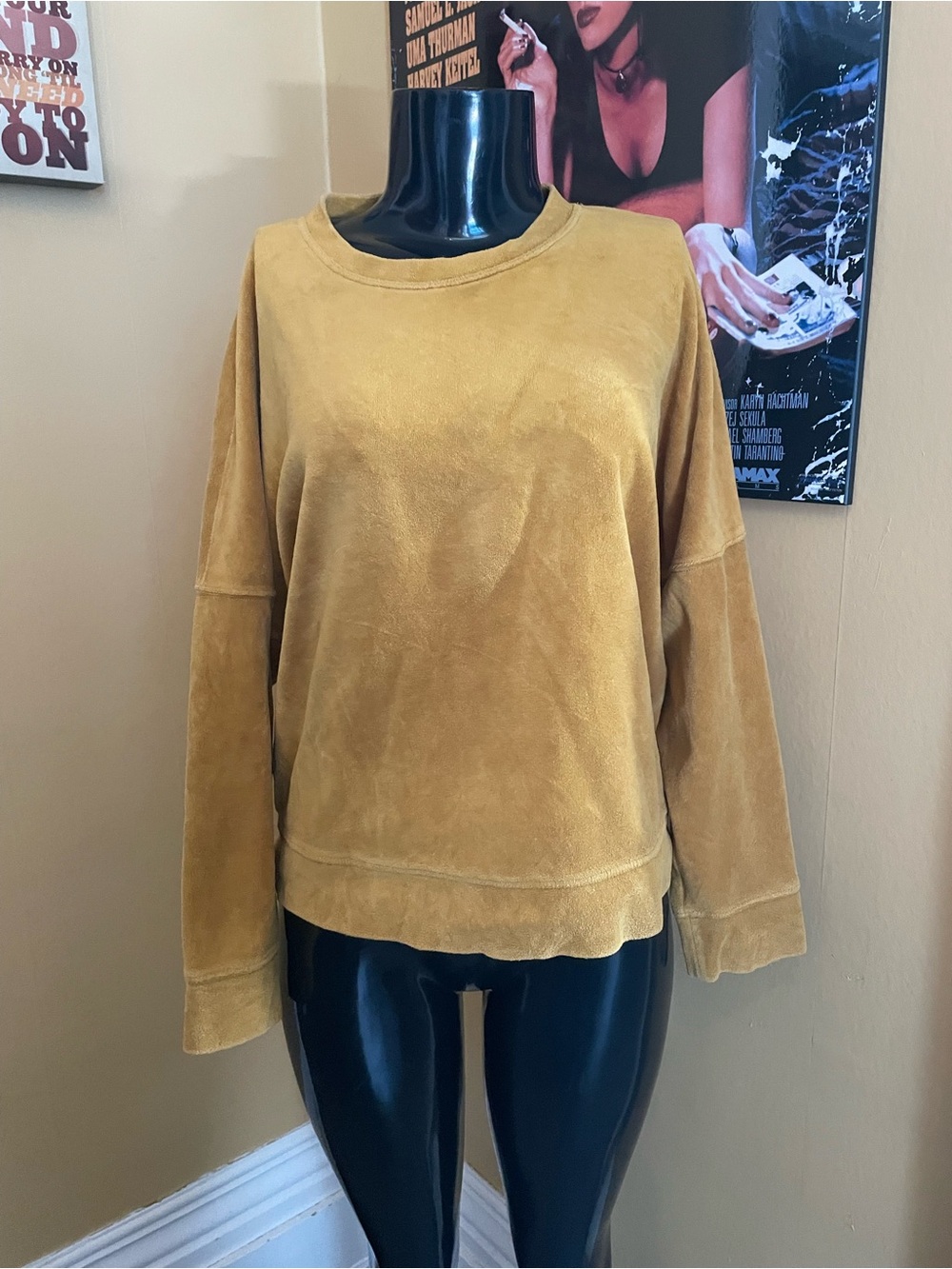 Women's Casual Crewneck Pullover Sweatshirt - ( Small )